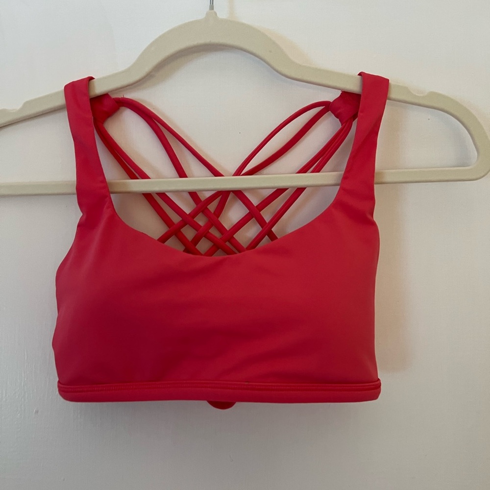 Lululemon Free To Be Sports Bra